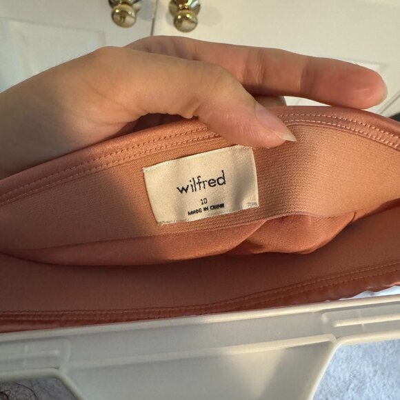Aritzia Wilfred Allusion Skirt Sz 10 Heirloom Pink - Picture 5 of 5
